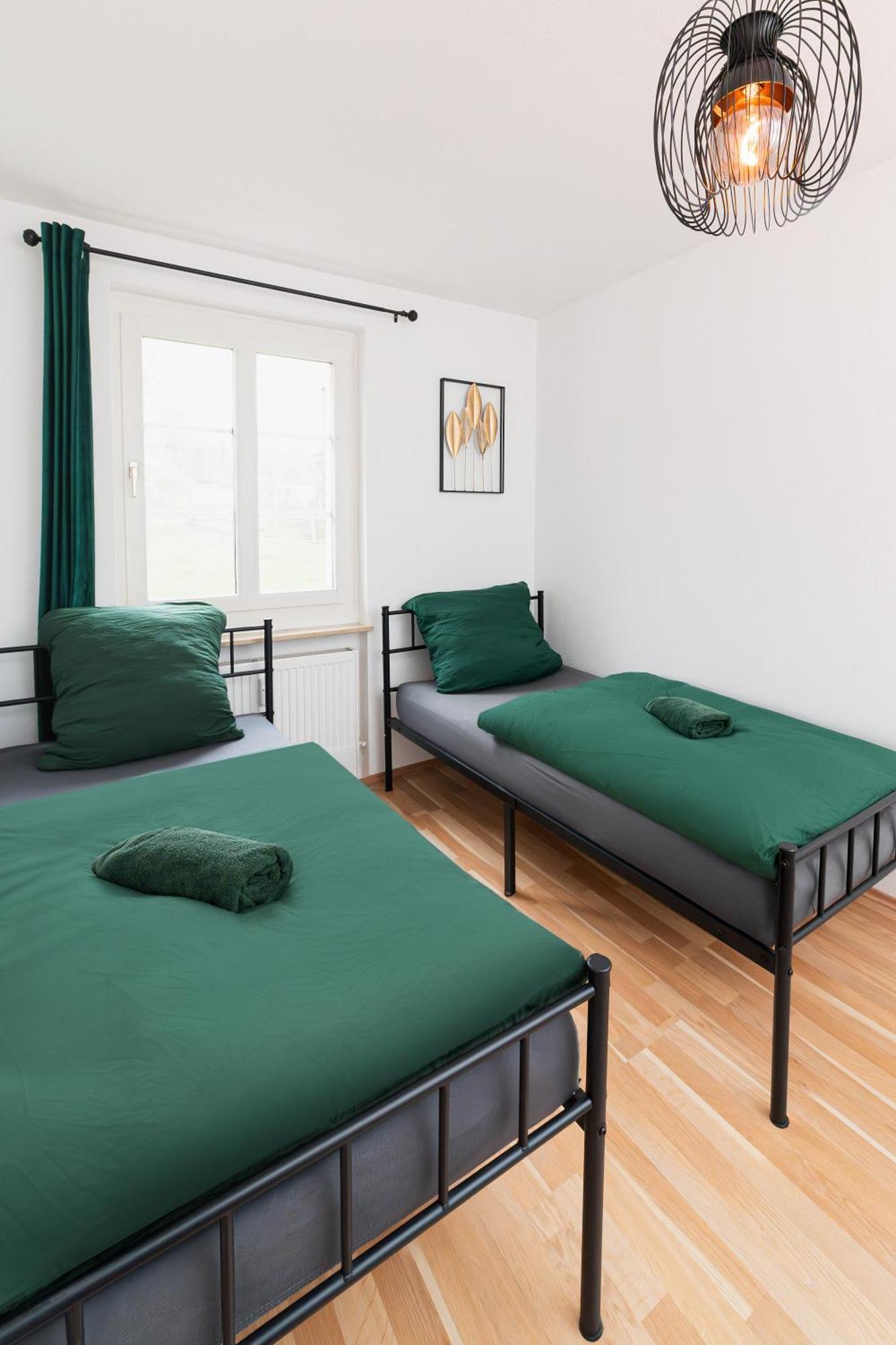 Smart Home - Wuppertal - Perfect For 6 Guests - Central - Netflix - Schwebebahn - Free Parking Zone Экстерьер фото