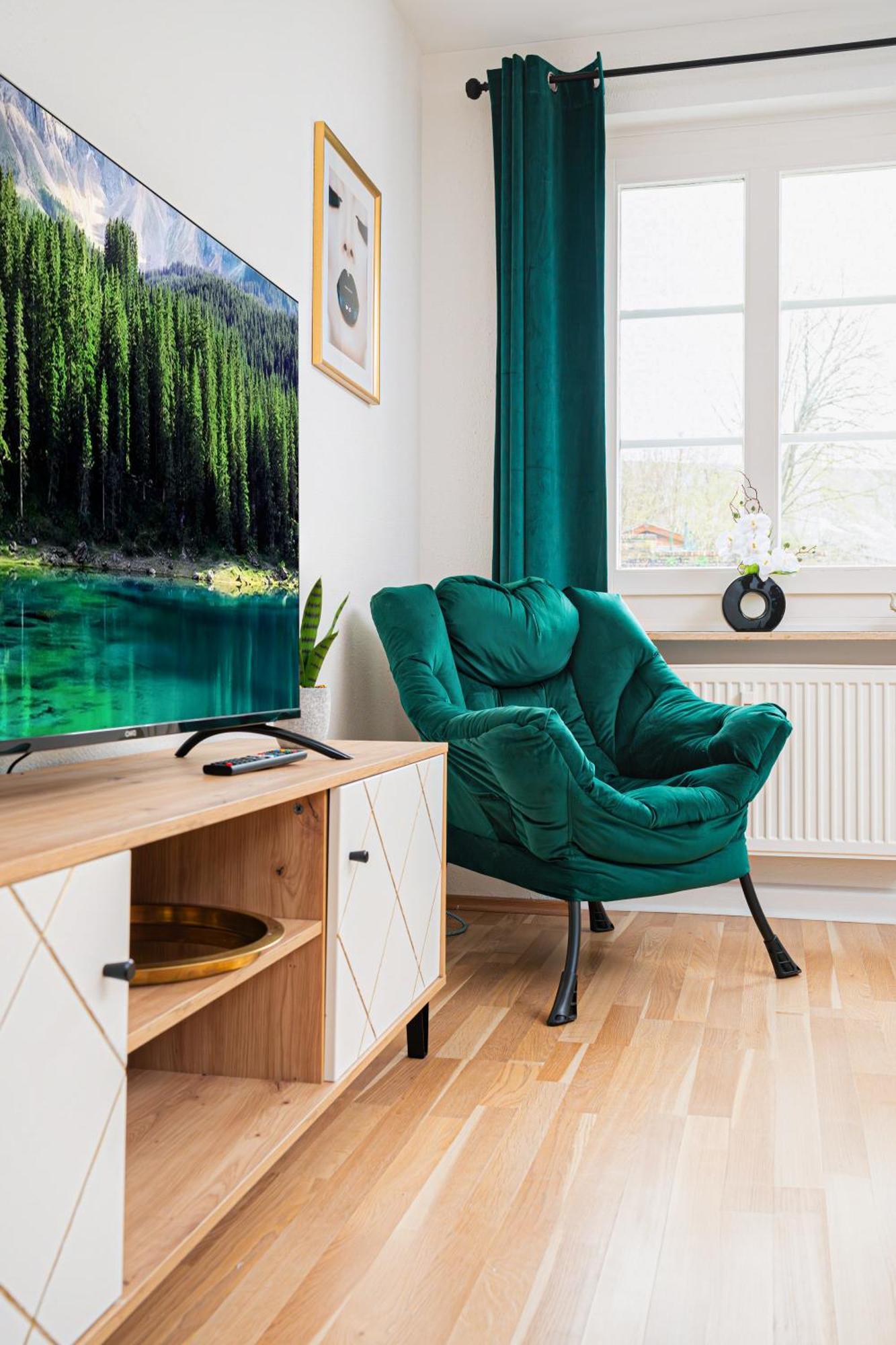 Smart Home - Wuppertal - Perfect For 6 Guests - Central - Netflix - Schwebebahn - Free Parking Zone Экстерьер фото